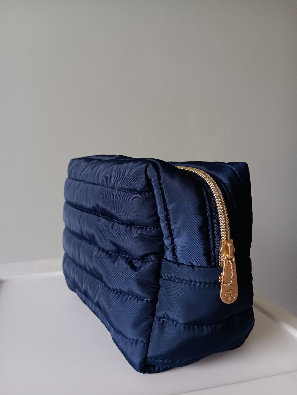 Sonia Kashuk Quilted Toiletries Bag Navy Blue Gold 7.5"